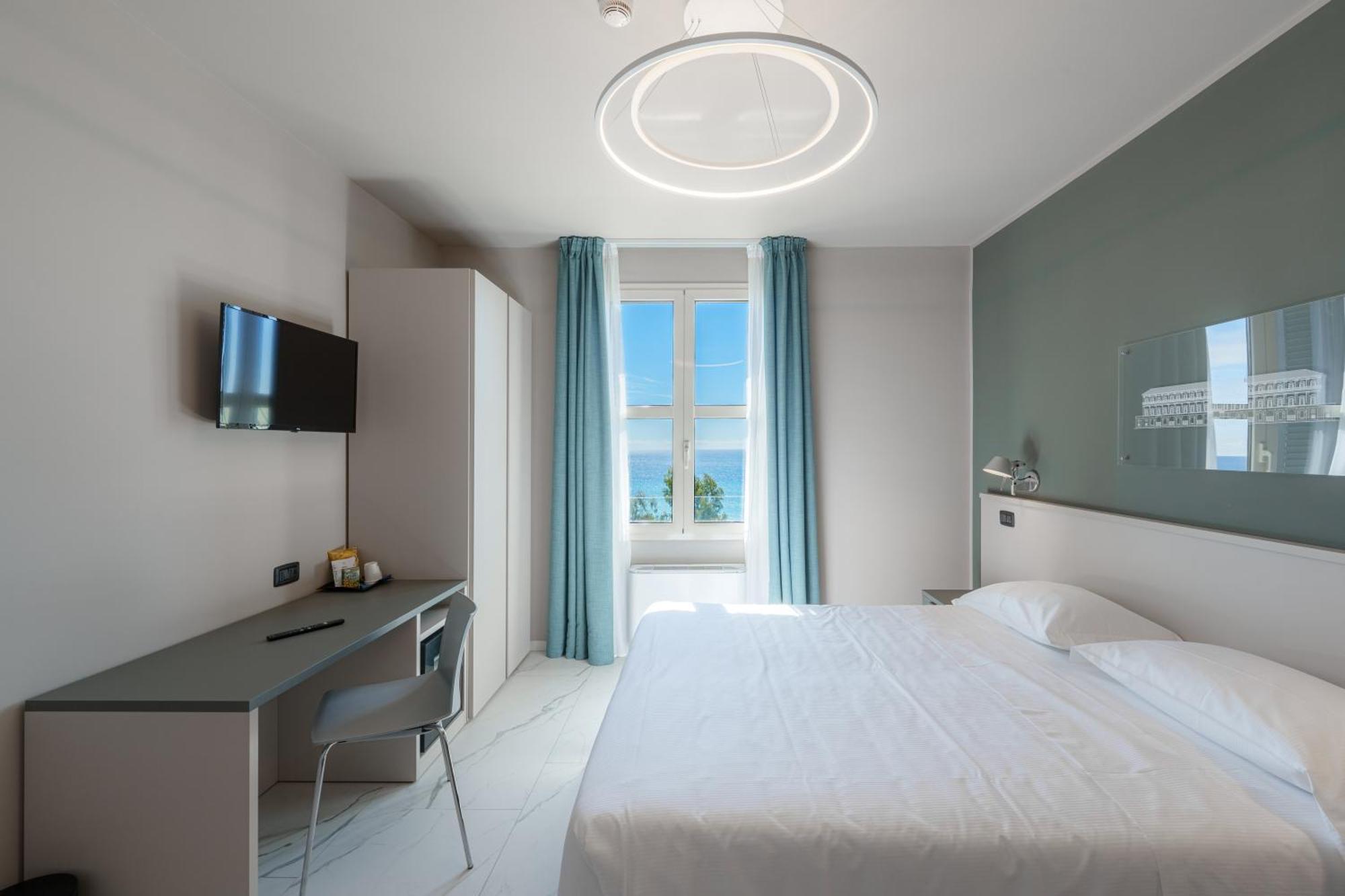 Hotel Villa Levi Sanremo Exterior photo
