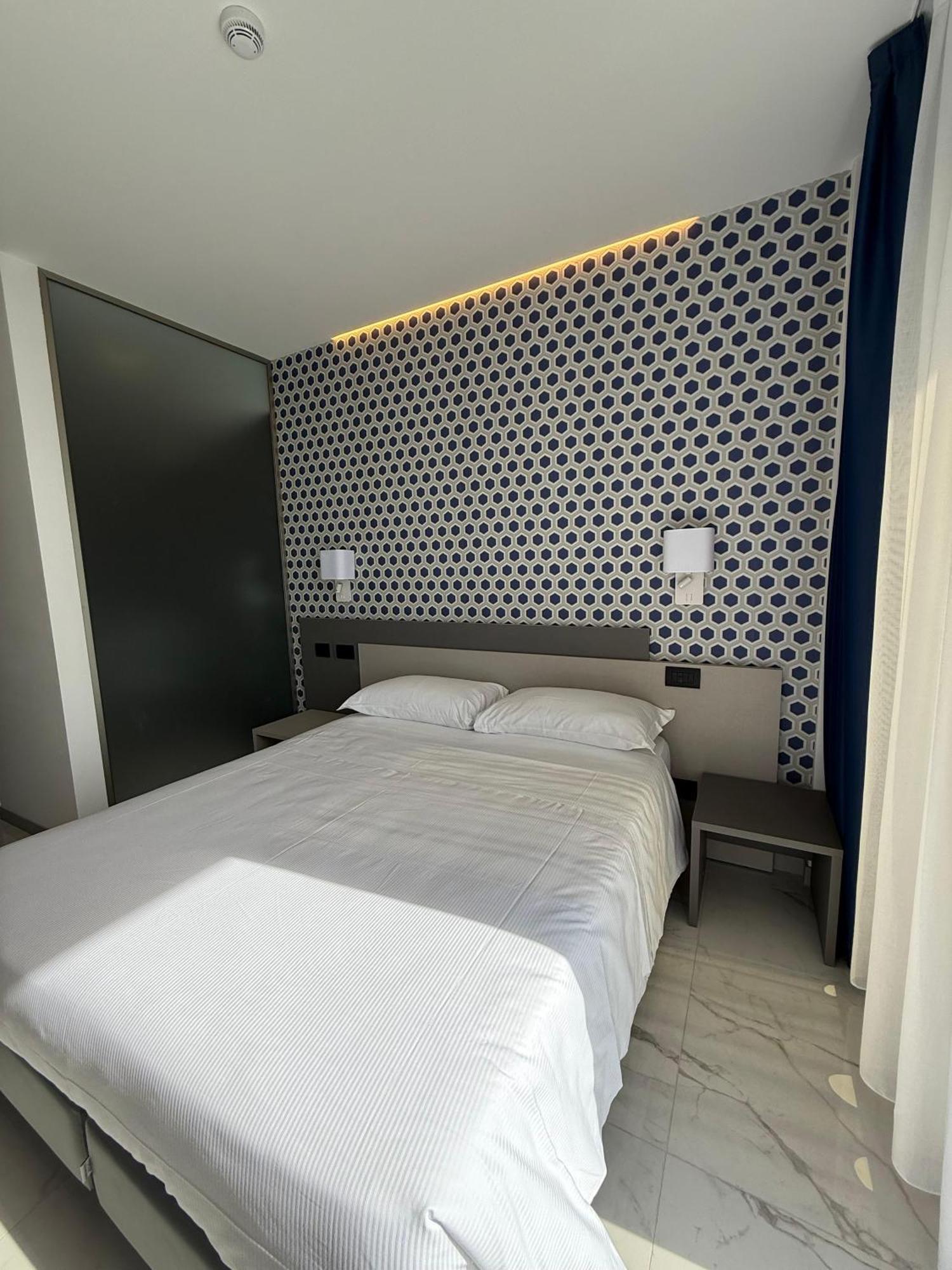 Hotel Villa Levi Sanremo Exterior photo
